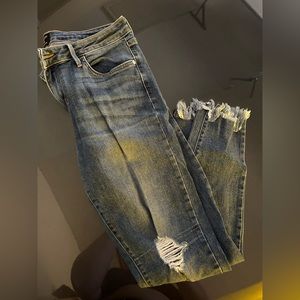 Distressed fringe Jean